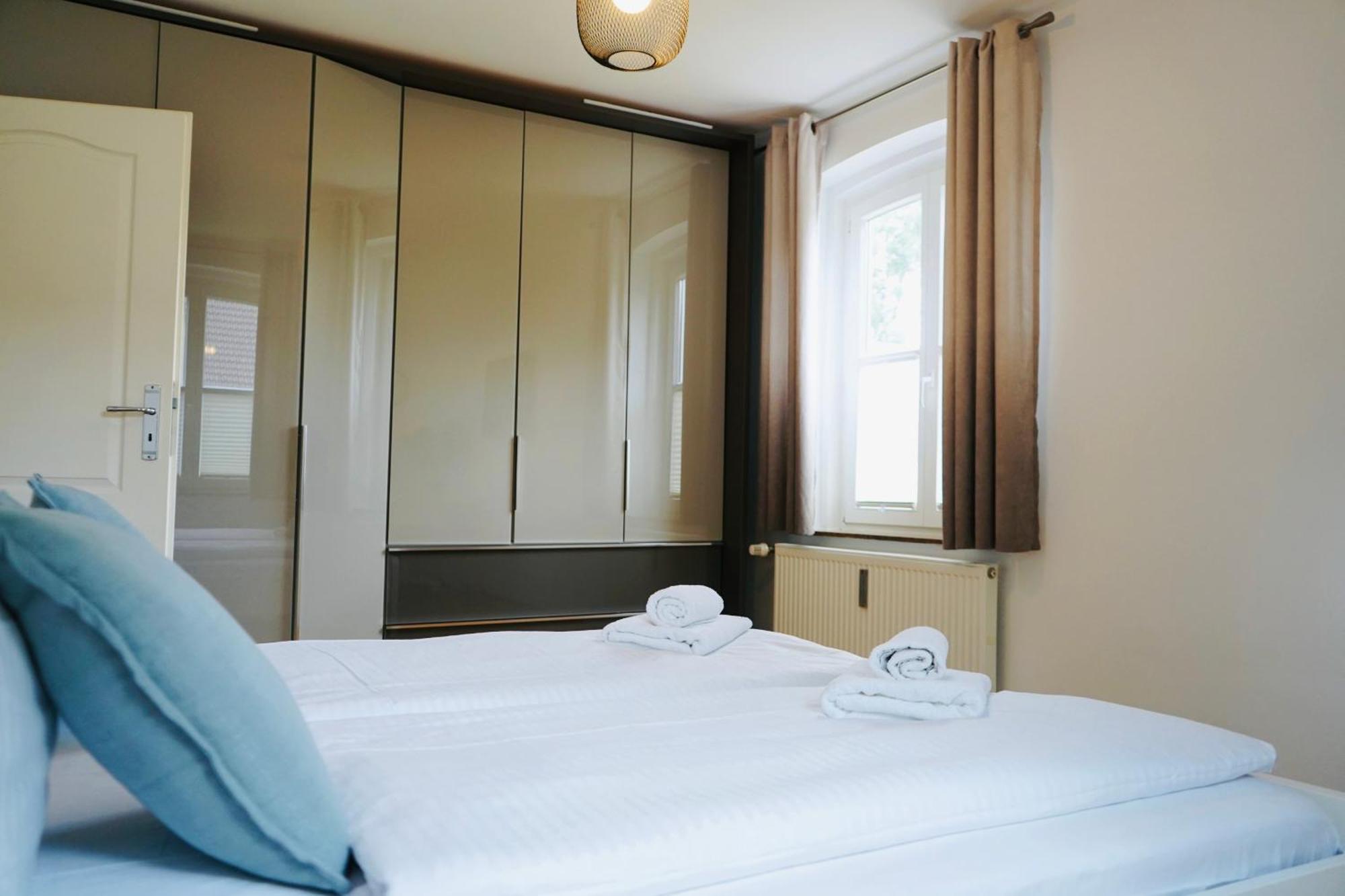 Stilvolles Apartment In Stadtnaehe-Parkplatz- 4 Personen- Balkon Wolfsburg Esterno foto